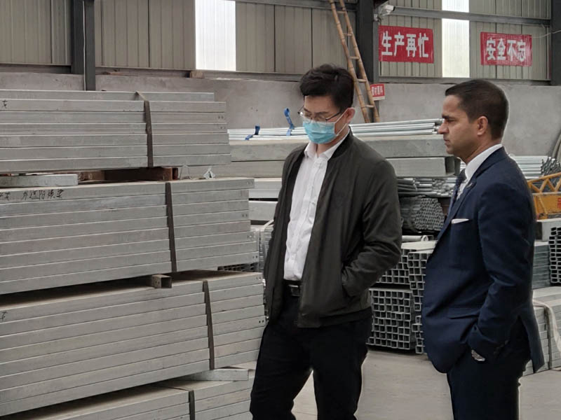 國(guó)外客戶(hù)實(shí)地來(lái)廠考察